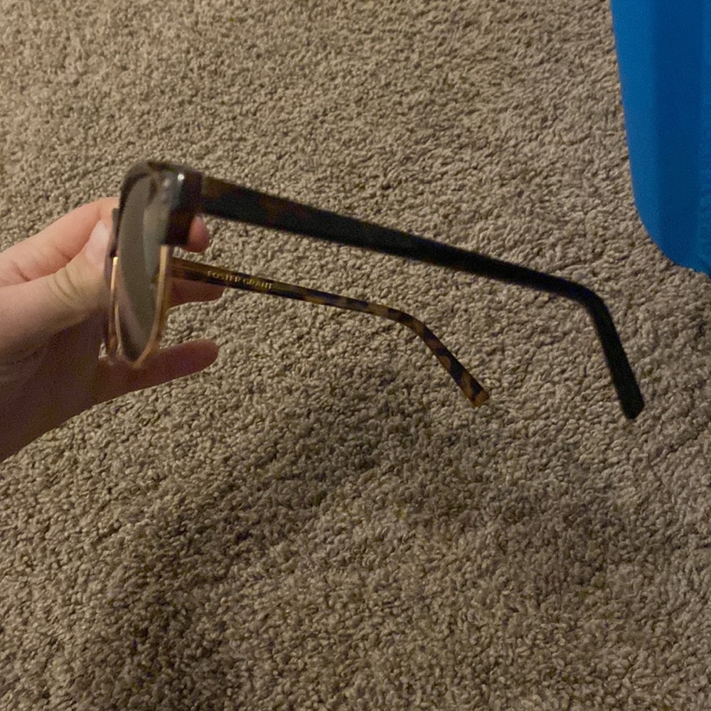 Sunglasses - Picture 3 of 3